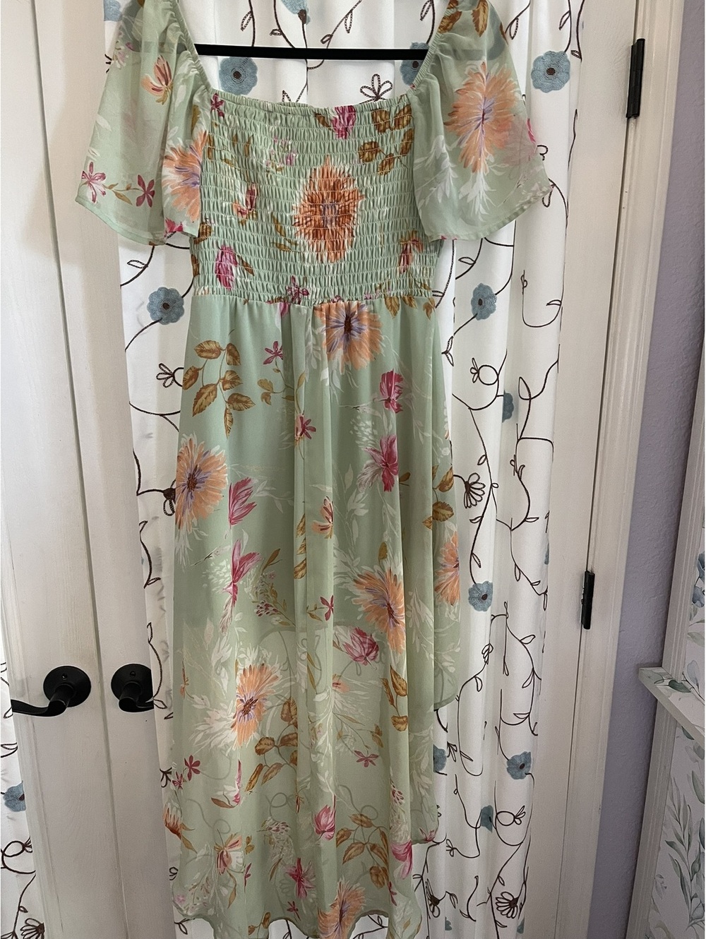 Lily Rose | S | Mint Floral Smocked Maxi Dress - Picture 2 of 9